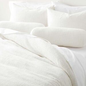 Crate and Barrel Lindstrom Cotton White Duvet Cover - King with 2 King Shams